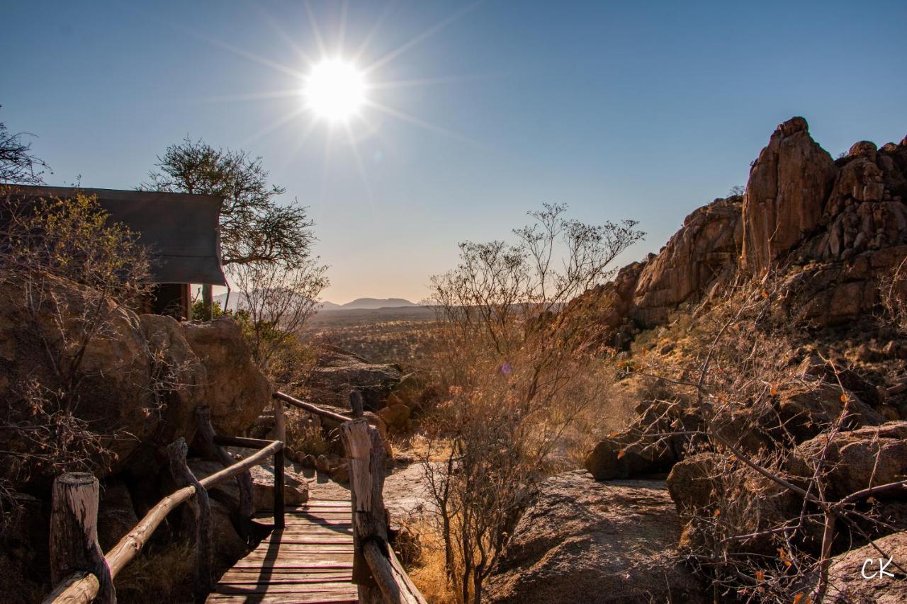Ondudu Safari Lodge Omaruru Εξωτερικό φωτογραφία