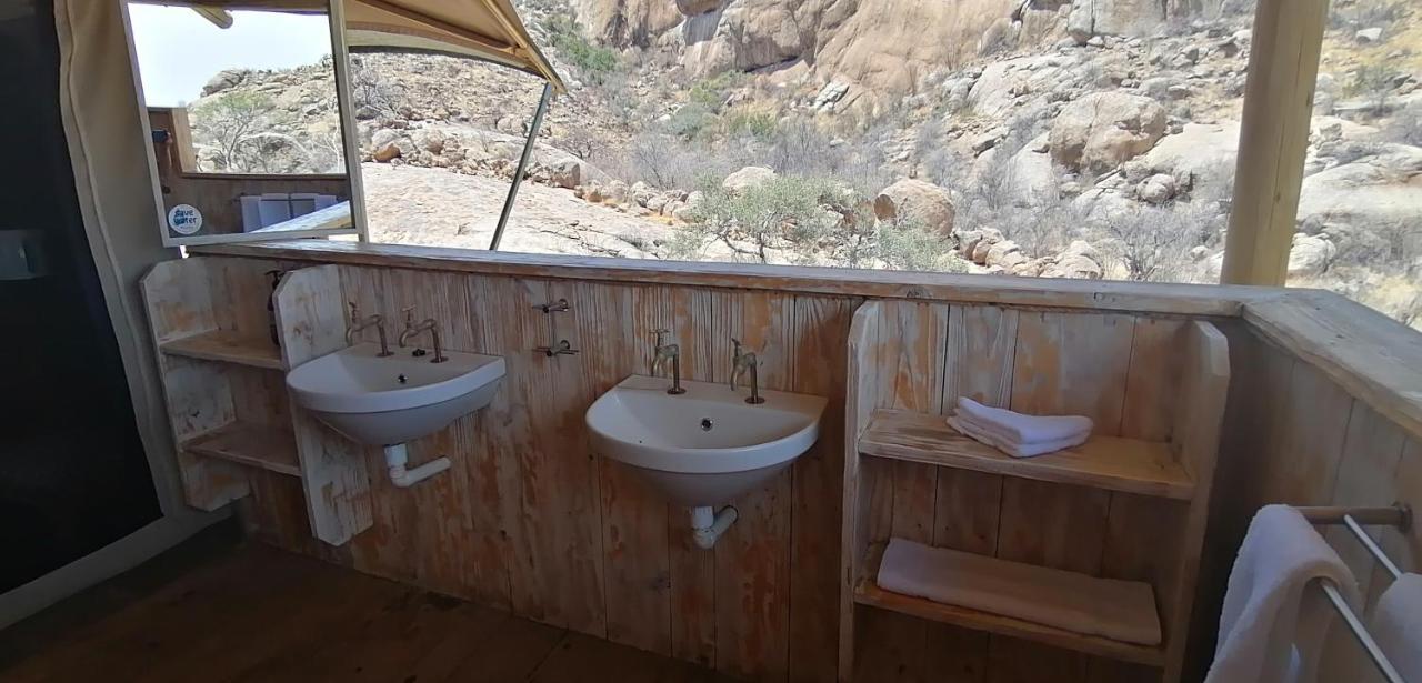 Ondudu Safari Lodge Omaruru Εξωτερικό φωτογραφία